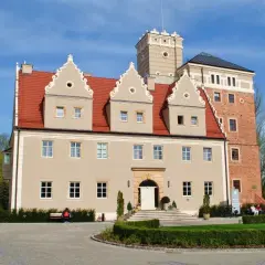 Zamek w Krobielowicach, idealne miejsce na jednodniową wycieczkę, to jedna z atrakcji do 30 km od Wrocławia.
