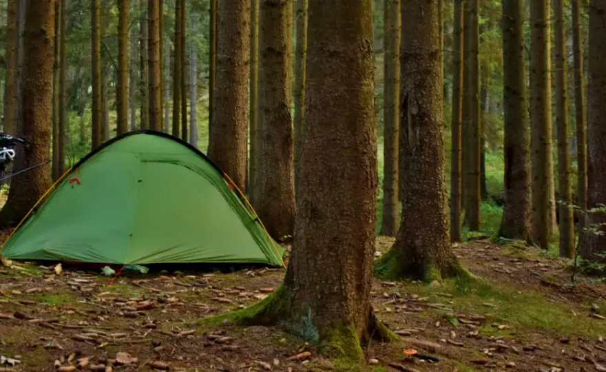 Camping w górach - jak nocować legalnie i bezpiecznie