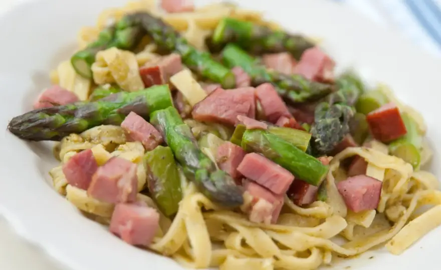 Spaghetti ze szparagami - Jak zrobić idealny obiad w 20 minut?
