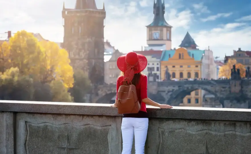 Nietypowe atrakcje Pragi - Jak zwiedzać miasto bez tłumów w 2026?